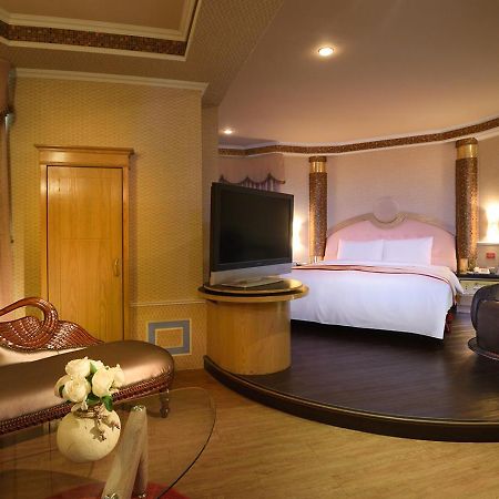 Natoli Motel Tainan Exterior photo
