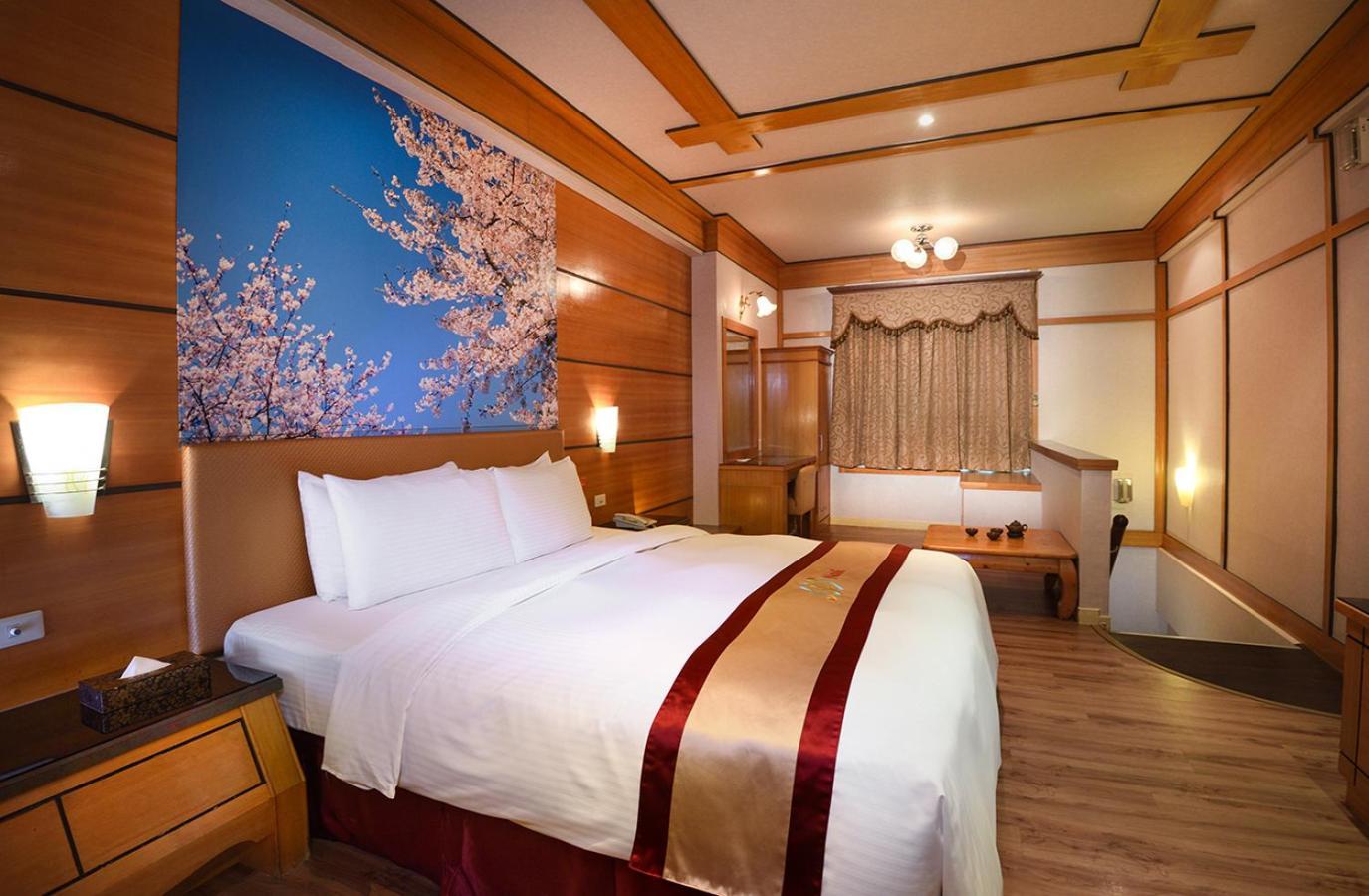Natoli Motel Tainan Exterior photo