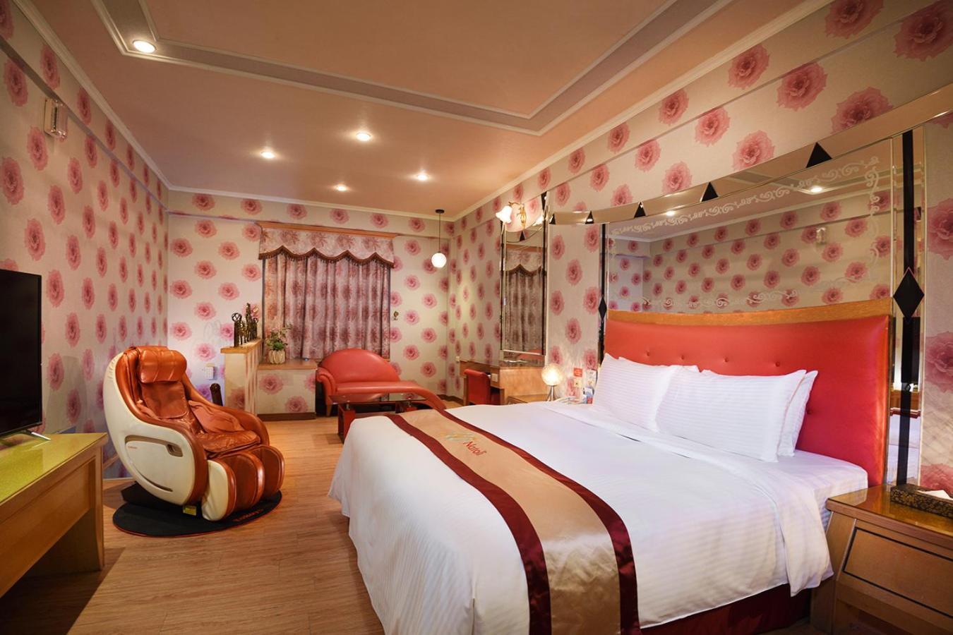 Natoli Motel Tainan Exterior photo